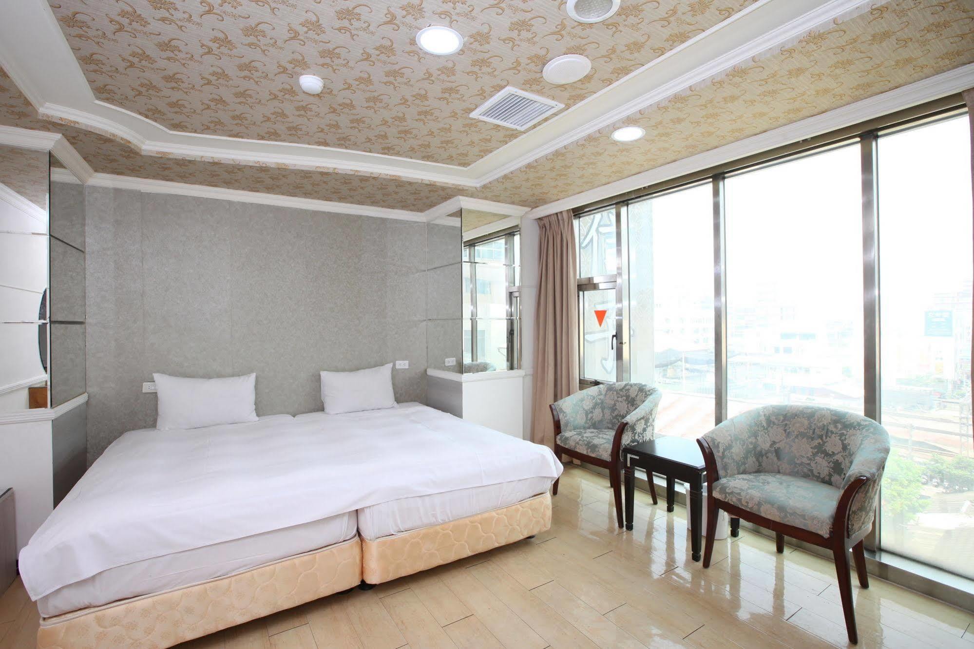 享平方文旅 Hotell Douliu Exteriör bild
